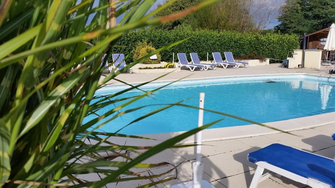 Bed and Breakfast Le Venay Frontenaud Zewnętrze zdjęcie