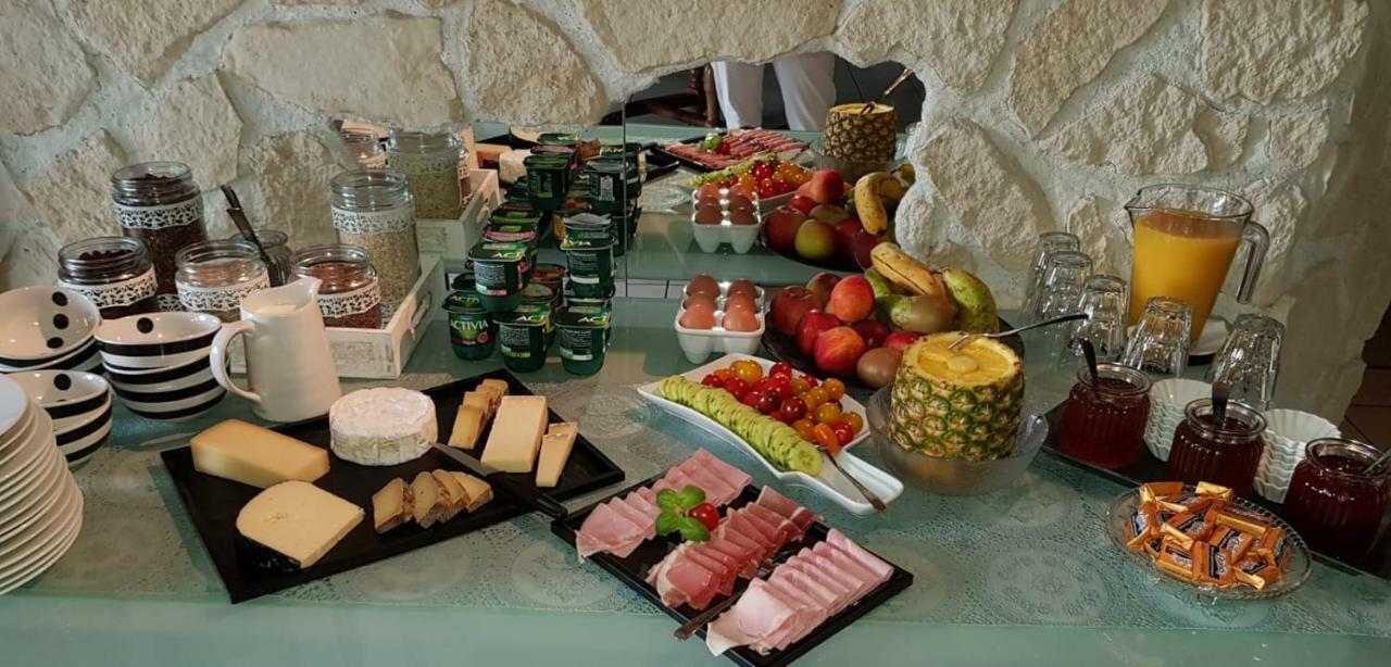 Bed and Breakfast Le Venay Frontenaud Zewnętrze zdjęcie